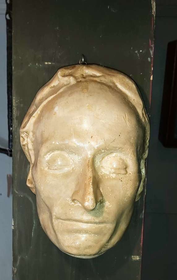 A 18th century death mask of Blaise Pascal