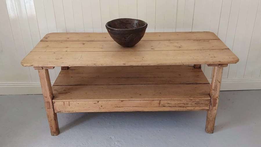 Traditional 19th Century Irish pine Settle Table