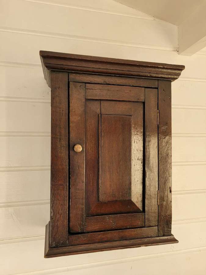 Late 18th century Oak Wall Cupboard