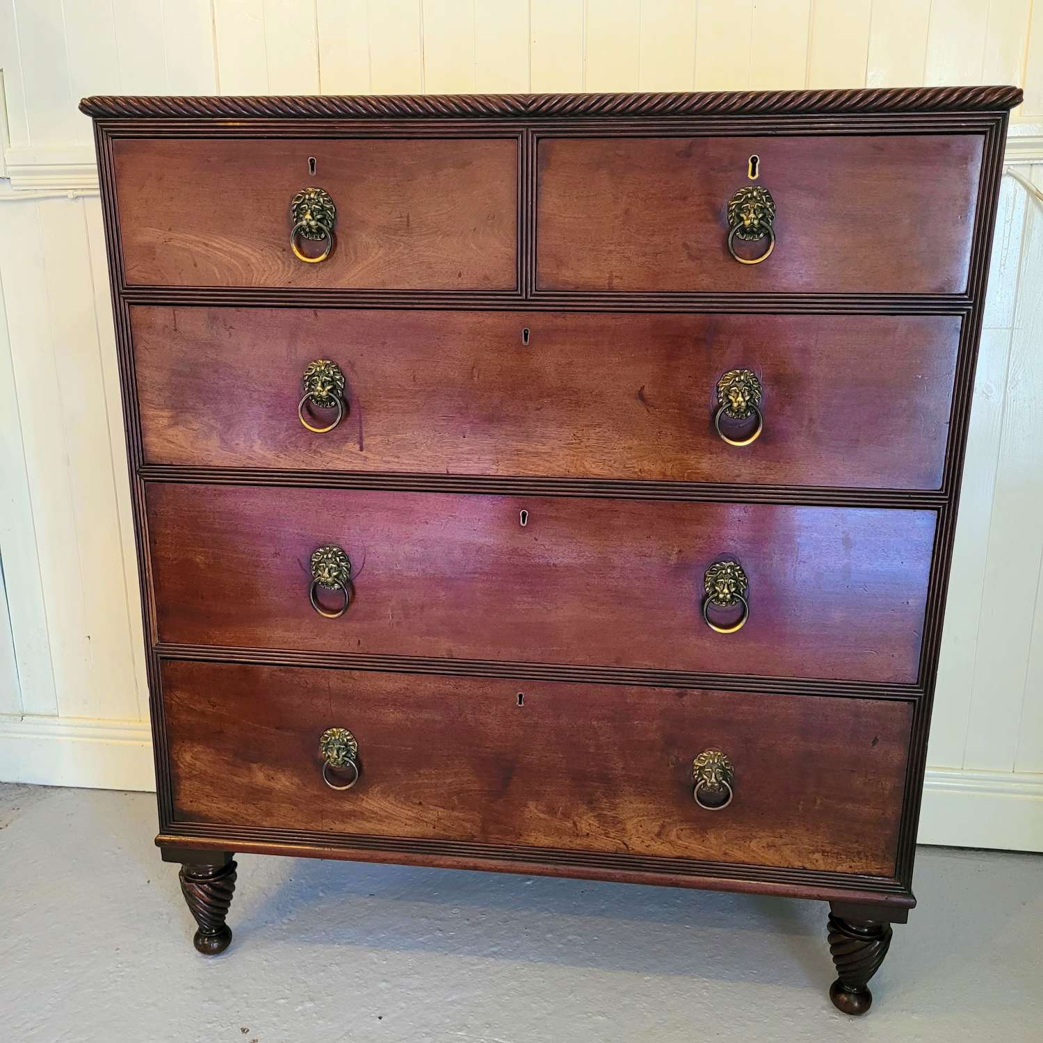 Irish 19th century Mahogany chest of drawers