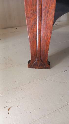 19th Century George Montague Ellwood Arts & Crafts period Oak Settle