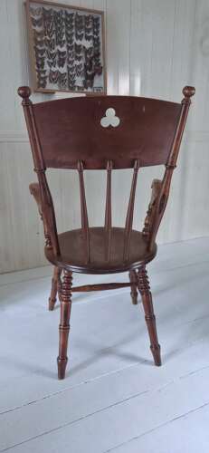 Victorian beech 'Penny' seat Windsor Chair