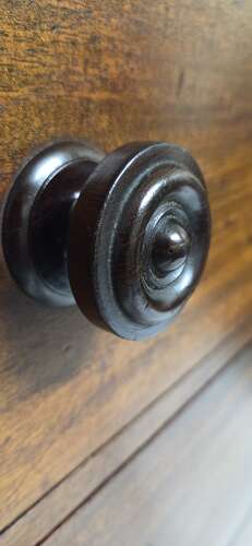 Mid 19th Century Mahogany chest of drawers by Gillows